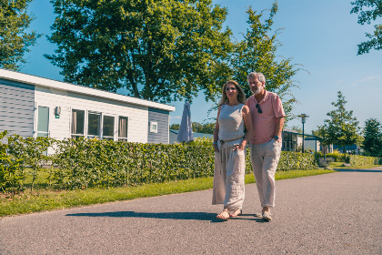 012 Chalet voor 4 personen met buiten terras op vakantiepark Reestervallei in Overijssel