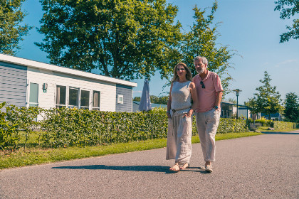 018 Chalet voor 4 personen met buiten terras op vakantiepark Reestervallei in Overijssel