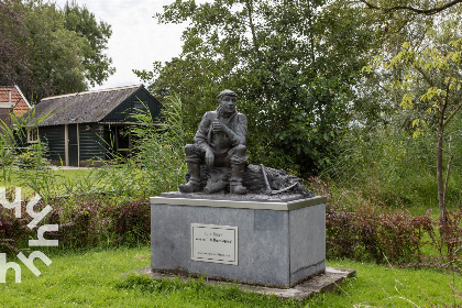 014 6 persoons vakantiehuis met omheinde tuin aan het water in Kalenberg