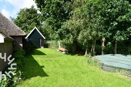 022 6 persoons vakantiehuis met omheinde tuin aan het water in Kalenberg