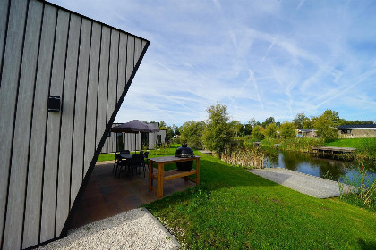 007 Met 6 personen in een vakantiehuisje op park De IJssel Eilanden!