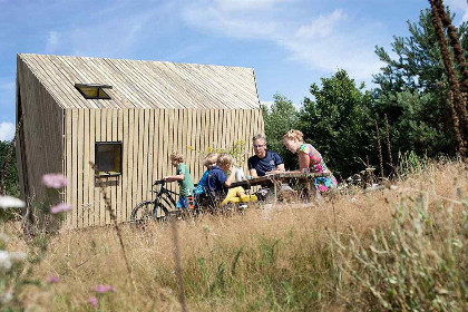 001 Luxe 2 persoons lodge met hottub bij de Lemelerberg