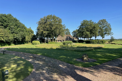 009 Rustig gelegen 2 persoons vakantiehuis aan de Lemelerberg, midden in het Sallandse groen