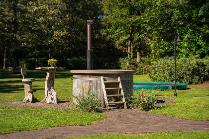 005 Landhuis voor 20 personen op Landgoed 't Borghuis in Twente