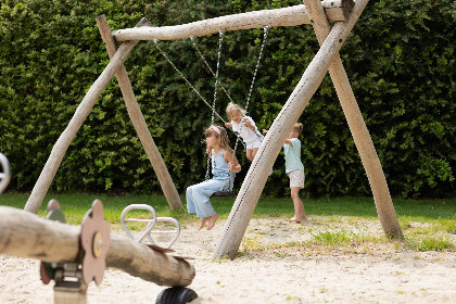 020 Twee heerlijke 8 persoons landhuizen met Finse Kota en hottub op Landgoed Het Borghuis