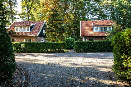 027 Twee luxe 8 persoons landhuizen naast elkaar op Landgoed Het Borghuis