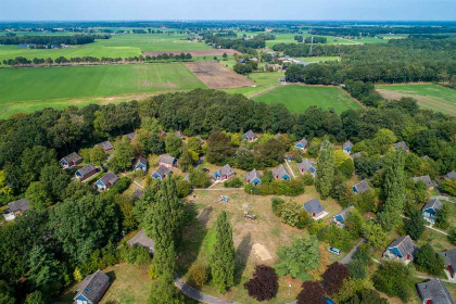 012 Gezellige 2 persoons bungalow in Overijssel nabij het bos