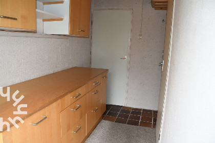 022 Prachtig gelegen 6 persoons vakantiehuis aan het water met grote tuin in Ossenzijl