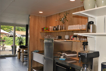 003 28P\ groepsaccommodatie\ met\ hottub\ en\ recreatieruimte