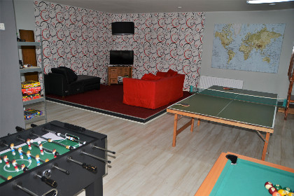 005 28P\ groepsaccommodatie\ met\ hottub\ en\ recreatieruimte
