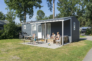 Comfortabel 6 persoons Chalet op de Zandstuve nabij Hardenberg