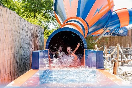 008 De Waard Tunneltent met prive sanitair | 5 personen 008 De Waard Tunneltent met prive sanitair | 5 personen