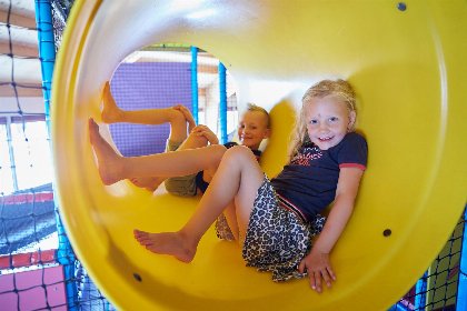 014 De Waard Tunneltent met prive sanitair | 5 personen 014 De Waard Tunneltent met prive sanitair | 5 personen