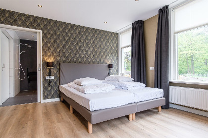 009 Familiehuis de Rheezermaten met Jacuzzi