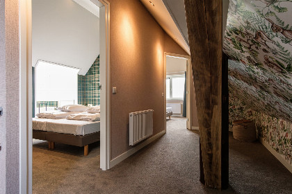 011 Familiehuis de Rheezermaten met Jacuzzi