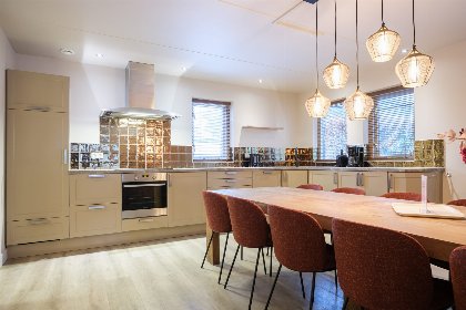 004 Familiehuis Rheeze met Jacuzzi | 10 personen