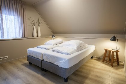 010 Familiehuis Rheeze met Jacuzzi | 10 personen