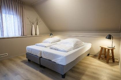 010 Familiehuis Rheeze met Jacuzzi