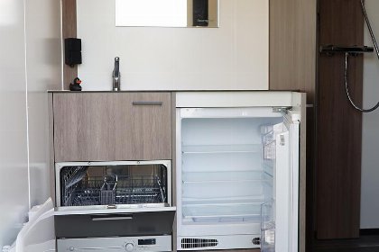 002 Kampeerplaats met prive sanitair de luxe