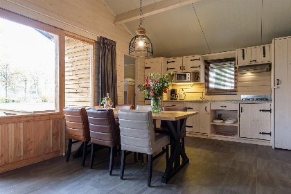 003 Rheezerlodge DeLuxe hoog | 6 personen