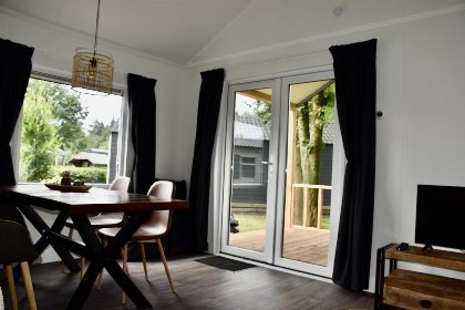 003 Strandchalet met hottub 4 personen