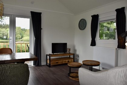 004 Strandchalet met hottub 4 personen