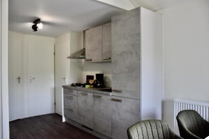 005 Strandchalet met hottub 4 personen