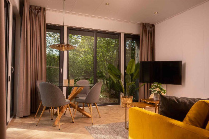 005 Comfortabel 4 persoons chalet op Vakantiepark Holte in Rijssen