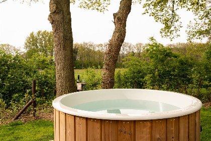 004 Forest doglodge met hottub 004 Forest doglodge met hottub