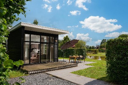 002 Forest doglodge met omheinde tuin en hottub | 4 personen