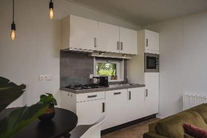 007 Panorama Wellnesslodge | hottub, sauna en ligbad | 2 pers