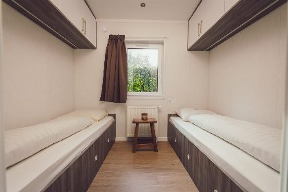 008 Tiny Cabin met Hottub