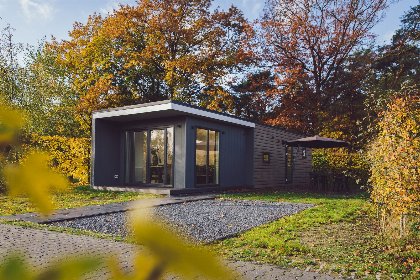 013 Tiny Cabin met Hottub