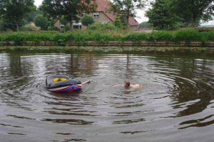 009 8 persoons vakantiehuis aan vaarwater