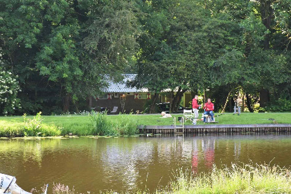 021 8 persoons vakantiehuis aan vaarwater