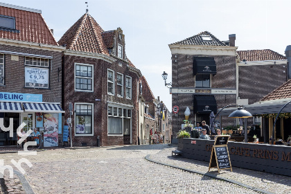 002 Landelijk gelegen 2 persoons vakantiehuis met groot terras en hottub in Sint Jansklooster