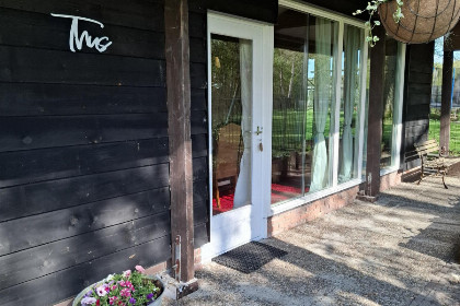 009 Gezellige tweepersoons bungalow op het platteland bij Nationaal Park de Weerribben