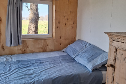 017 Gezellige tweepersoons bungalow op het platteland bij Nationaal Park de Weerribben