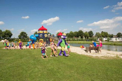 010 Prachtig gelegen 4 persoons chalet nabij Vollenhove en Giethoorn