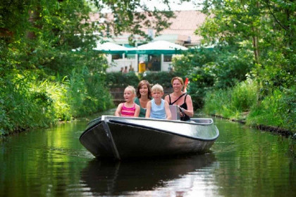 017 Prachtig gelegen 4 persoons chalet nabij Vollenhove en Giethoorn