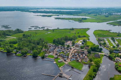 010 Comfortabel 6 persoons vakantiehuis met gratis WiFi op een vakantiepark nabij Giethoorn