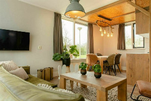 Aangepaste kinderbungalow 'Boerderij' met warme bubbeltub | 8 personen
