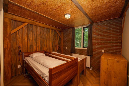 006 Aangepaste kinderbungalow 'Boerderij' met warme bubbeltub | 8 personen