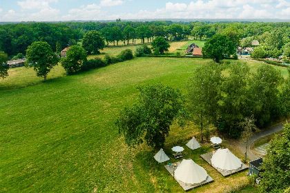 010 Blij in de wei tent met prive sanitair | 2 4 personen