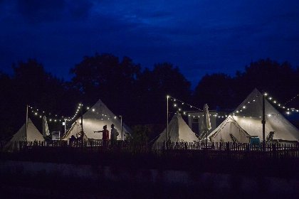 004 Blije haventent met prive sanitair | 2 4 pers 004 Blije haventent met prive sanitair | 2 4 pers