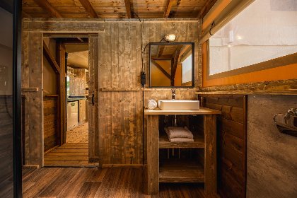 007 Boomhuttent aan de Regge met prive sanitair | 6 pers 007 Boomhuttent aan de Regge met prive sanitair | 6 pers