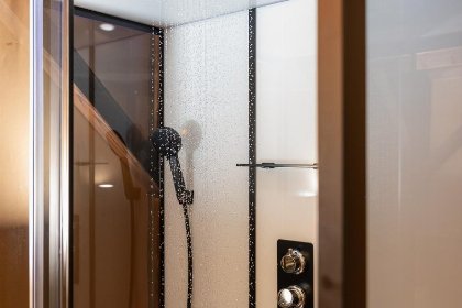 008 Boomhuttent aan de Regge met prive sanitair | 6 pers 008 Boomhuttent aan de Regge met prive sanitair | 6 pers