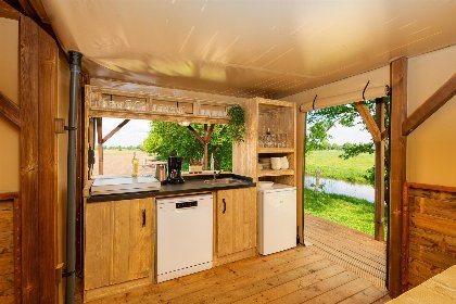 012 Boomhuttent aan de Regge met prive sanitair | 6 pers 012 Boomhuttent aan de Regge met prive sanitair | 6 pers