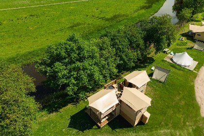 034 Boomhuttent aan de Regge met prive sanitair | 6 pers 034 Boomhuttent aan de Regge met prive sanitair | 6 pers