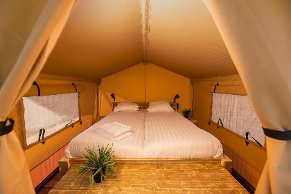 010 Boomhuttent met bubbeltub | 6 pers